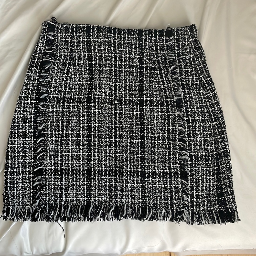 Tweed skirt